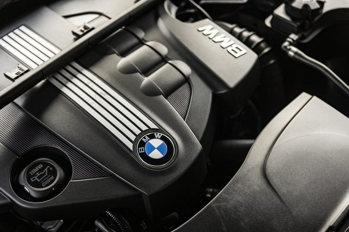 1er BMW Motorschaden: Ursachen, Reparatur & Kosten